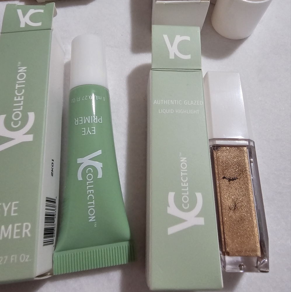 Make Up Bundle - Picture 5 of 5